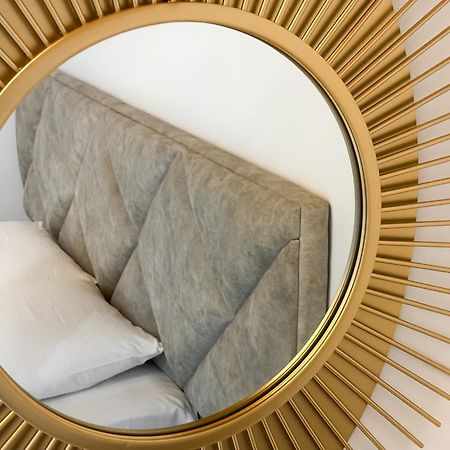 Hotel Andrea Sarandë エクステリア 写真